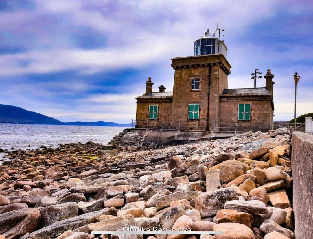 Seascape On The Edge Of Town: 4 Beds All Ensuite. Белмаллет Экстерьер фото